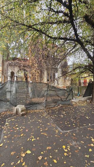 Teren intravilan de vânzare – Cotroceni, vis-à-vis de Facultatea de Medicină. - 2