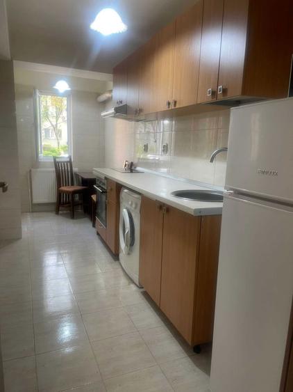 Particular, Inchiriez Garsoniera Decomandata, parter, Brancoveanu - 3