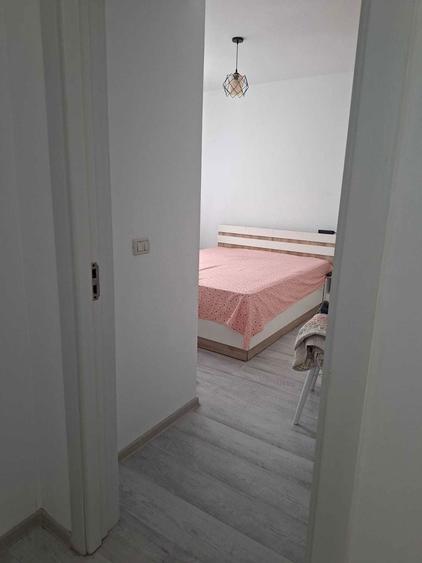 INCHIRIEZ APARTAMENT - 1
