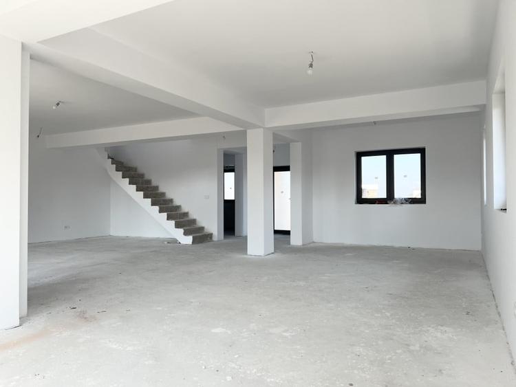 Casa Individuala, 165mp utili, 710mp teren, 4 camere, nou -  Sacalaz - 2