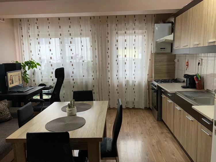 Apartament cu 2 camere, 44 mp, parcare, zona Eroilor - 3