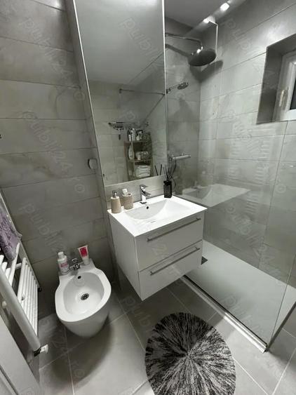 Apartament de vanzare str Revolutiei - 1