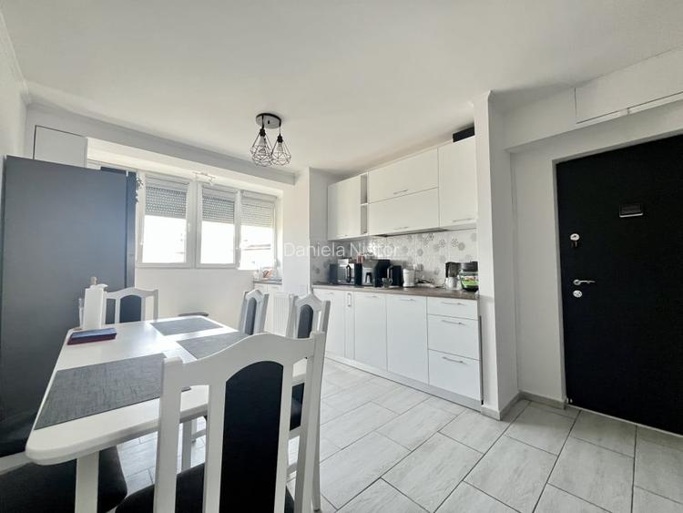 Apartament cu 3 camere semidecomandat, mobilat în Nufărul
