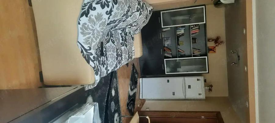 Vanzare 2 camere - 1