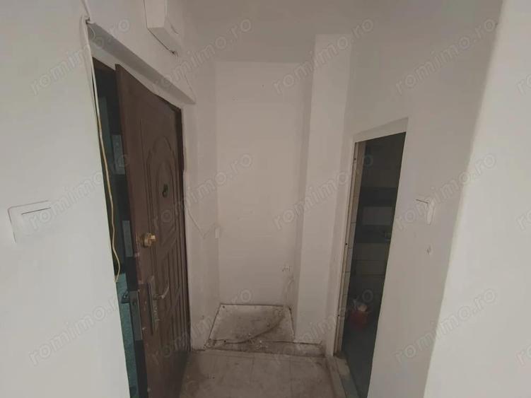 Garsoniera ieftina cu vedere la parc - 9