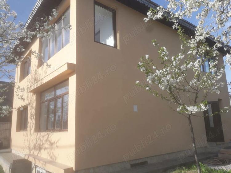 Vand vila cu 5 camere . - 5