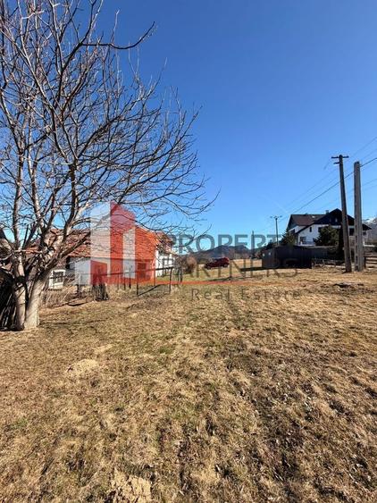 Casă tradițională cu 1800 mp teren  în Sohodol, Bran | Priveliște superba - 12