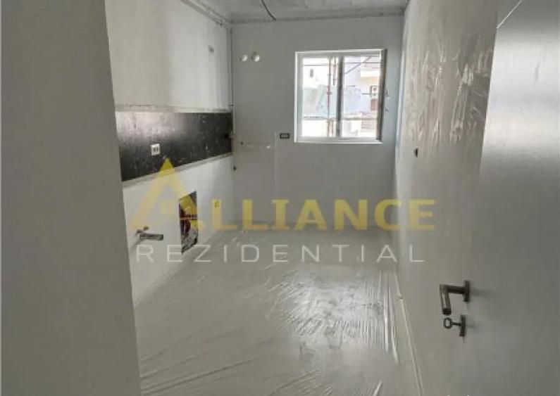 Garsoniera moderna bloc nou cu incalzire in pardoseala langa - 3