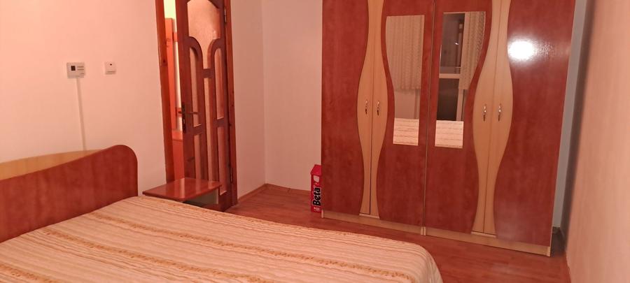 Inchiriez apartament Caransebes - 4