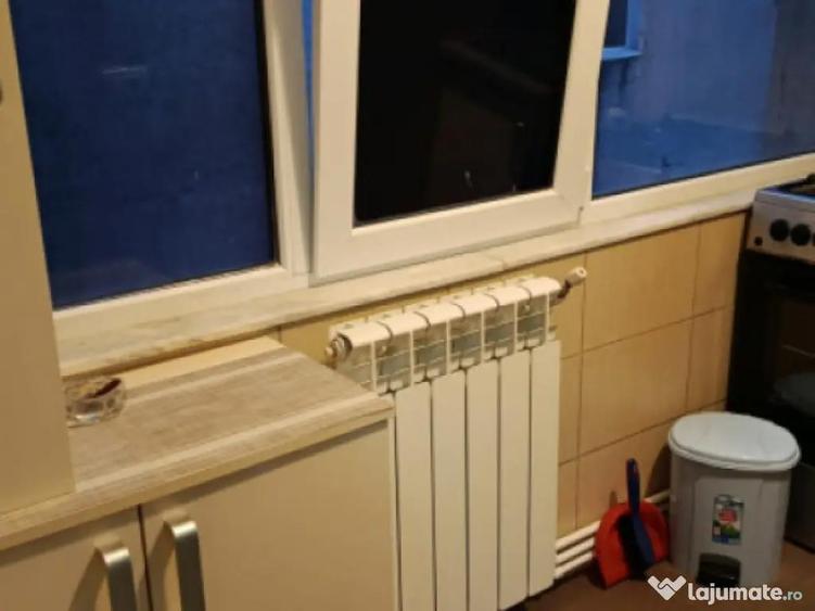 Garsoniera situata in zona FAR - 7