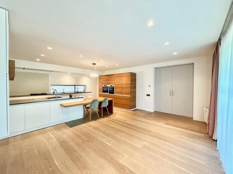 Villa with modern architecture, heated pool, 1000sqm yard, Iancu Nicolae area - 8