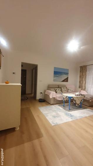 Vand apartament 4 camere in Moine?ti - 1