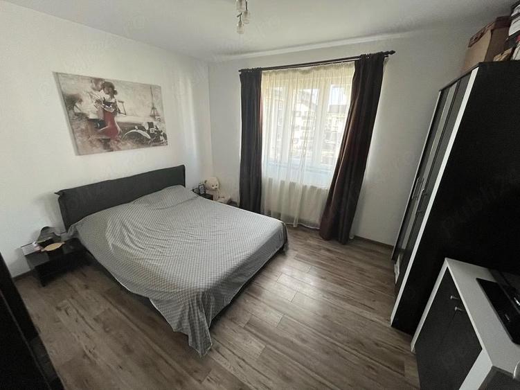 De inchiriat apartament 2 camere tip studio - 1