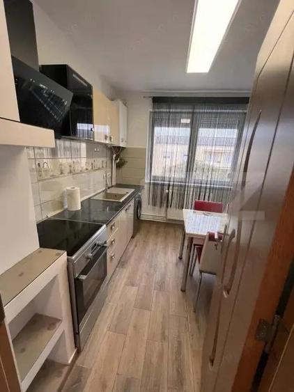 Apartament cu 2 camere, 50 mp, zona semicentrala - 1