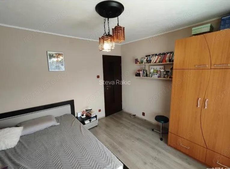 3 cam dec centrala proprie zona Soarelui