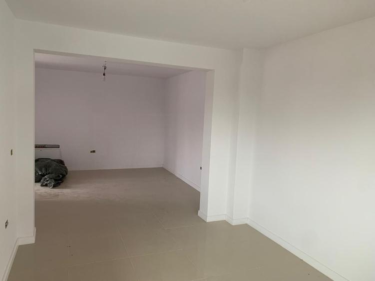 Spațiu comercial de închiriat | 80 mp | Cajvana - 2