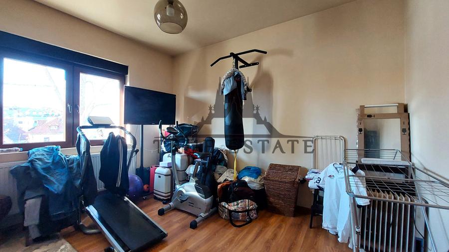 Apartament cu 6 camere + 2 boxe, în zona Eminescu - 10