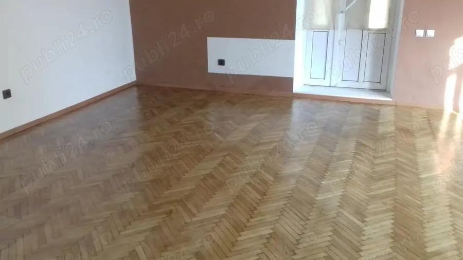 Casă cu 6 camere cu Teren 800 Mp în Central