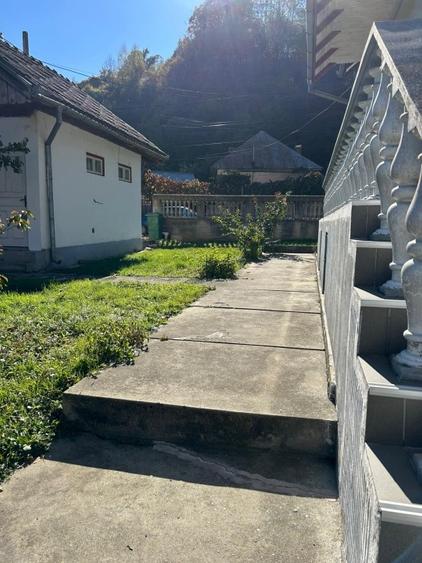 Direct proprietar, vand casa in orasel de munte, Brezoi, jud. Valcea - 11