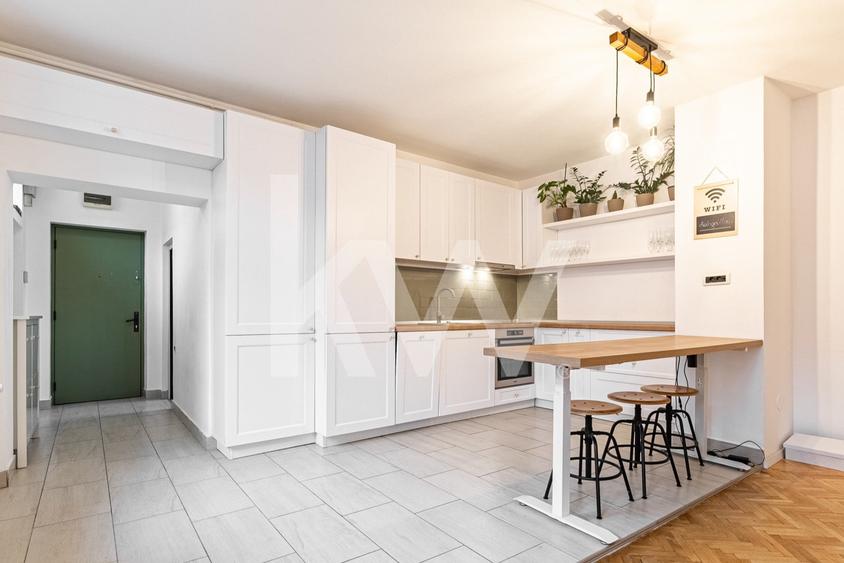 Apartament exclusivist în vilă, ultracentral, curte cu acces auto - 1