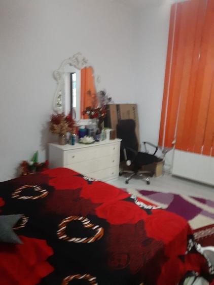 Vand casa in Roman -zona biserica SF Gheorghe - 6