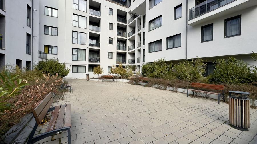 Apartament cu 3 camere de închiriat în zona Centrală - 20