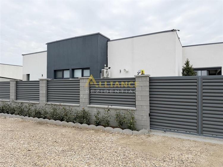 Casa individuala ~ 4 camere ~ 2 bai ~ 130mp utili + teren 500mp - 1