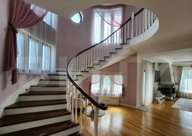 Vila Exclusivista , 300mp utili si teren de 1300mp, Santan - 15