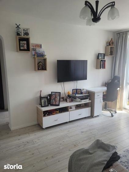 Vand apartament 2 camere Moghioros parc - 3