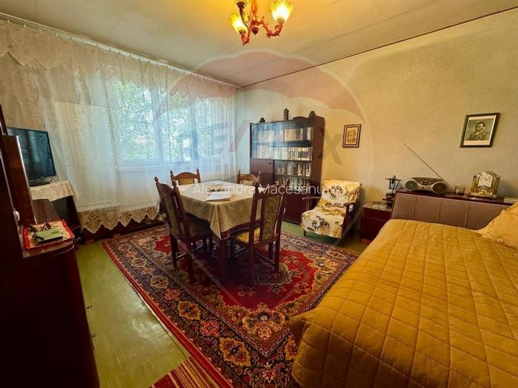Apartament cu 2 camere de vanzare in zona Rovine Apartament cu 2 camere de vanzare in zona Rovine