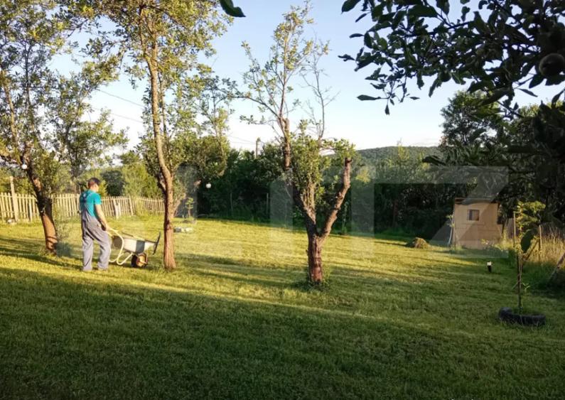 Teren + cabana pe piloi, 661 mp, zona Almasu Sec - 8