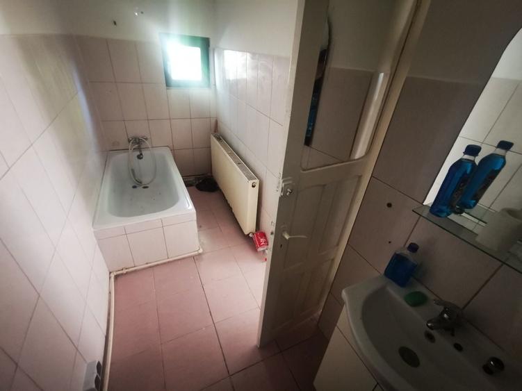 Vand casa sararie copou - 1