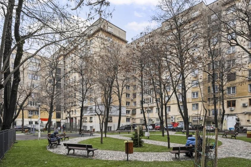 Apartament 3 camere Pta Romana, vedere spre parcul din spate, spatios decomandat - 6