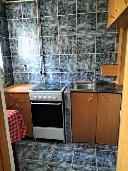 Inchiriez garsoniera - 6