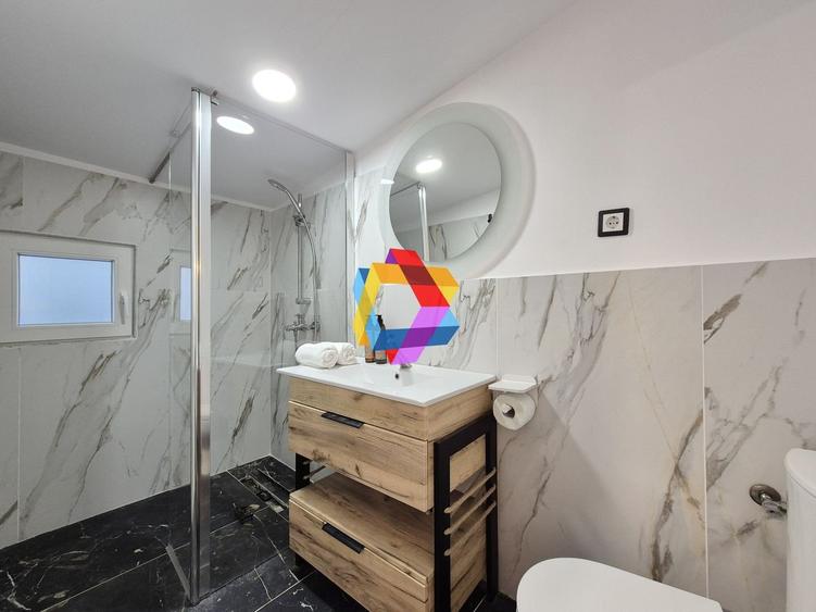 Casa de vânzare zona Centrală - 225 mp - 19