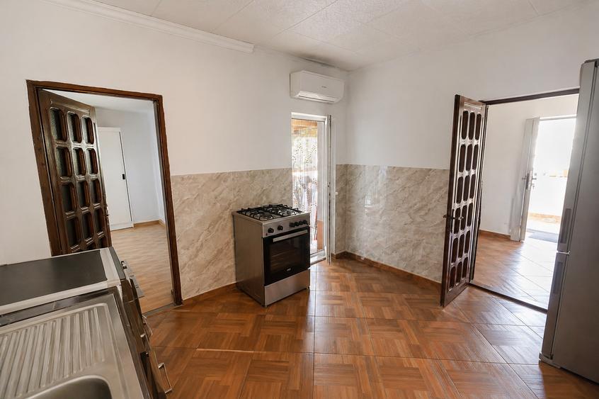 Casă individuală  (100 mp) + Teren Generos (710 mp) - Potențial dezvoltare - 9
