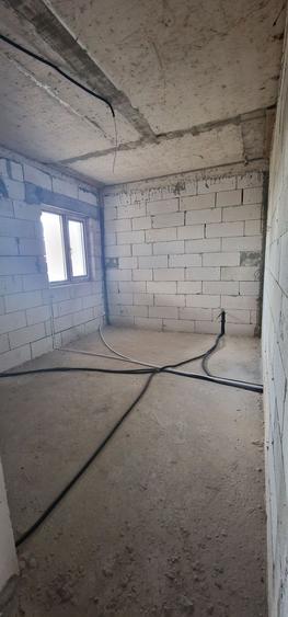 Casă individuală cu 6 camere cu Canalizare în Sud