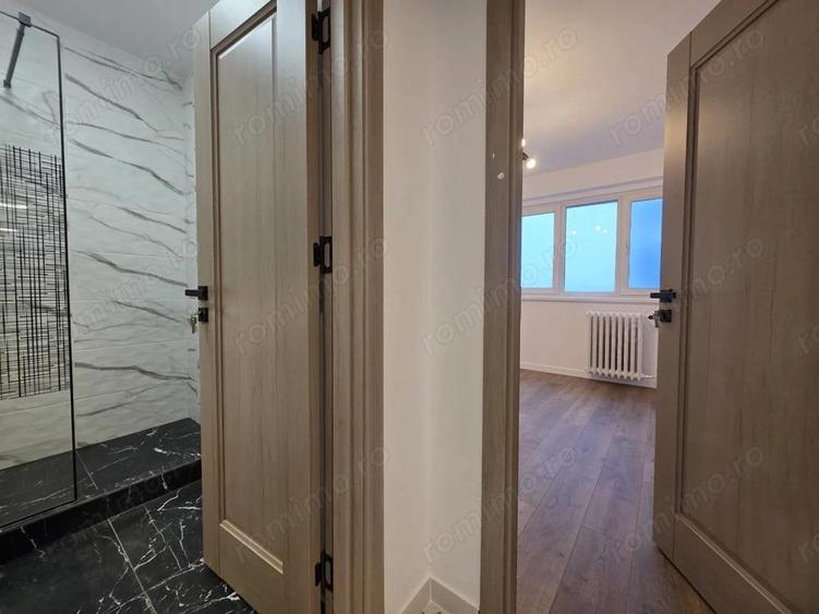 Piata Victoriei - apartament modern .- 3 camere decomandate . Renovat ! - 5