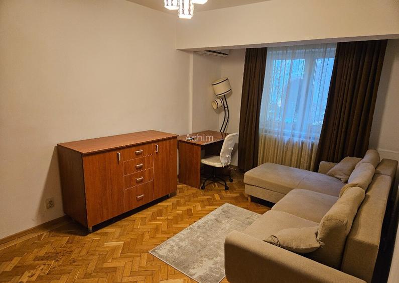 Proprietar inchiriez apartament 2 camere Mihalache, Ciuperca Domenii