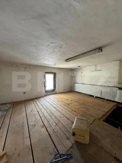 Casa cu Poten?ial de Transformare 13 Septembrie - 13