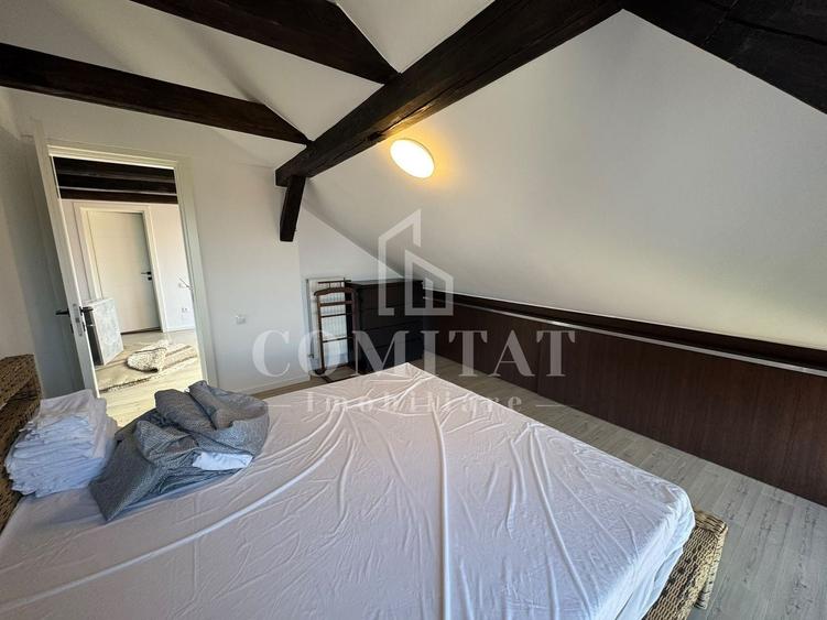 Apartament cu 3 camere semidecomandat, mobilat în Bună Ziua