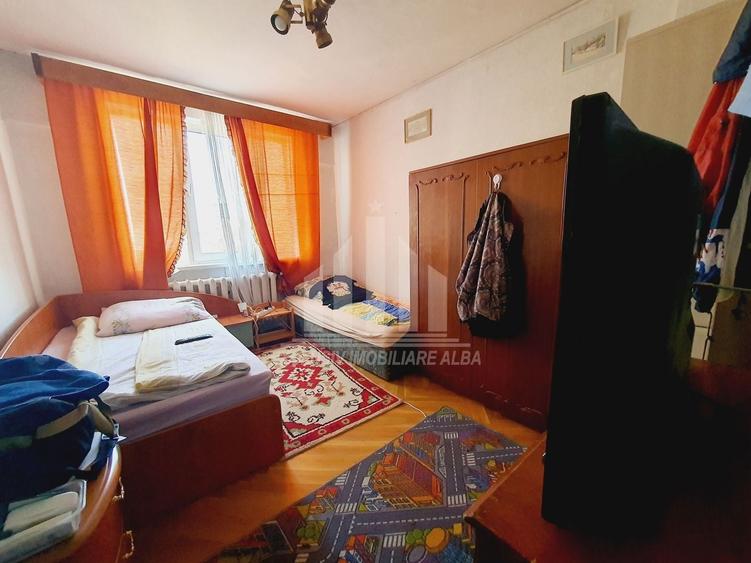 Casa individuala | De vanzare | 250 mp | 7 camere | Cetate - 7