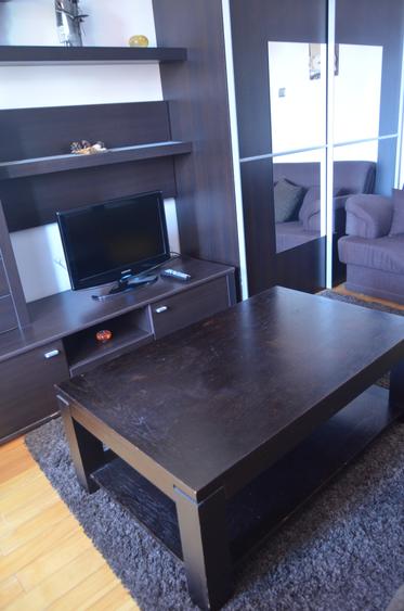 Apartament cu doua camere situat in  Predeal,renovat ,mobilat si utilat, - 3