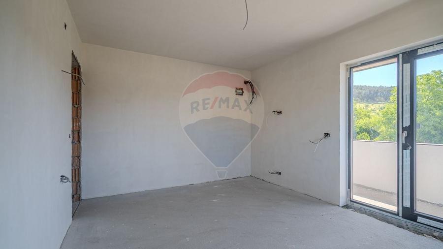 Locatie premium in Sanpetru, casa noua - Comision 0% - 14