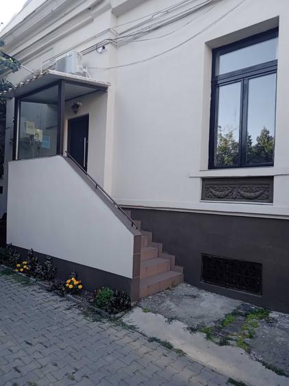 Inchiriez spatiu comercial ultracentral ultramodern cu parcare - 5