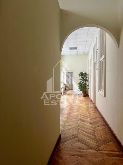 Apartament cu 5 camere,zona Ultracentral - 8