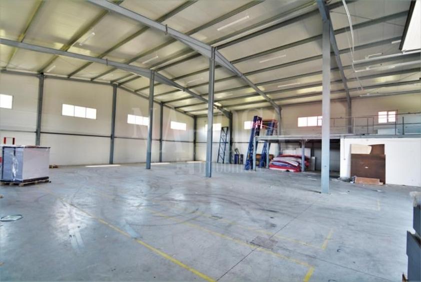 Spatiu industrial de vanzare in Floresti - 1