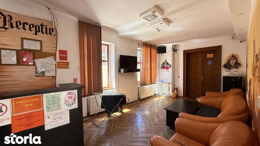 Afacere la cheie! De vanzare Casa singur in curte Centrul Istoric - 3