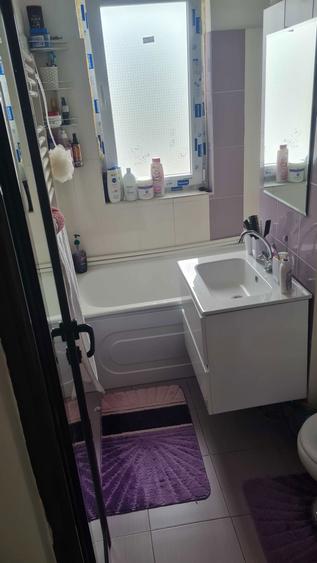 Vand apartament in Bumbesti-Jiu, decomandat - 1