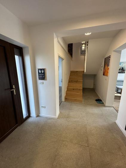 Casa deosebita intr-un cartier privat cu bariera - 17